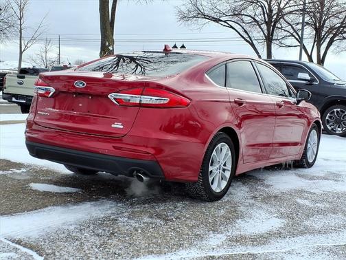 2020 Ford Fusion SE