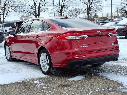 2020 Ford Fusion SE