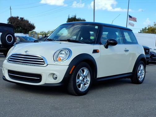 2013 MINI Hardtop Cooper