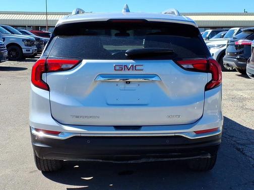 Quicksilver Metallic 2021 GMC Terrain SLT