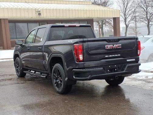 2022 GMC Sierra 1500 Elevation
