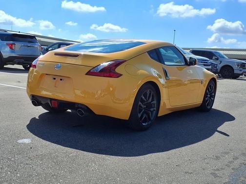 2019 Nissan 370Z Base