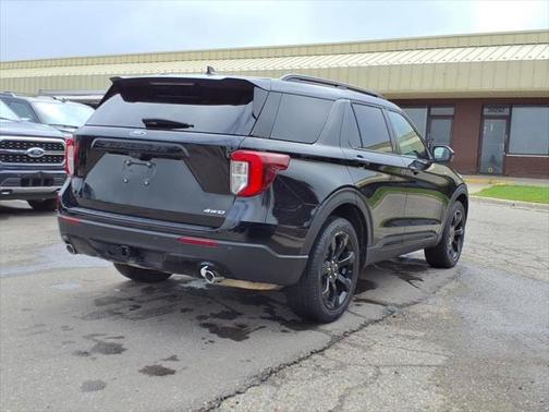 2023 Ford Explorer ST-Line