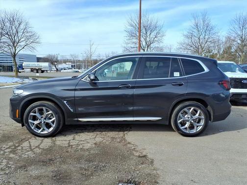 Gray 2024 BMW X3 xDrive30i