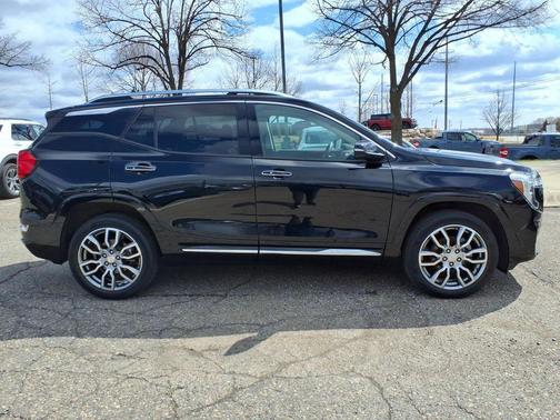 Ebony Twilight Metallic 2023 GMC Terrain Denali