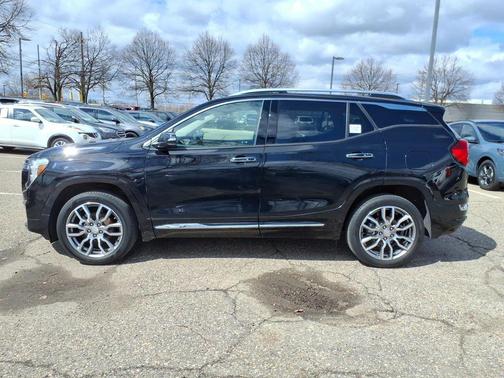 Ebony Twilight Metallic 2023 GMC Terrain Denali