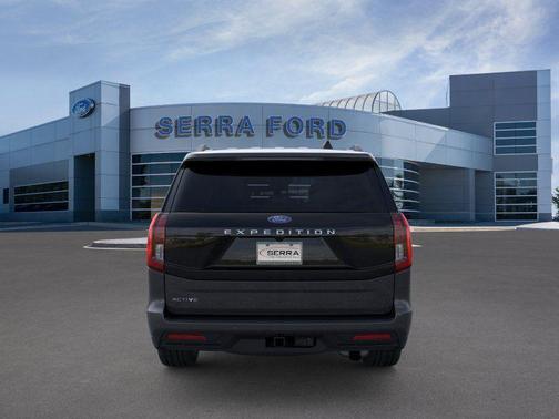 Dark Matter Gray Metallic 2026 Ford Expedition Active