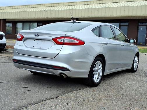 White Platinum Metallic Tri-Coat 2015 Ford Fusion SE
