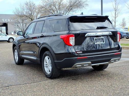 Agate Black Metallic 2024 Ford Explorer XLT