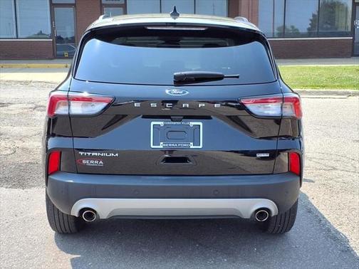 2022 Ford Escape Titanium