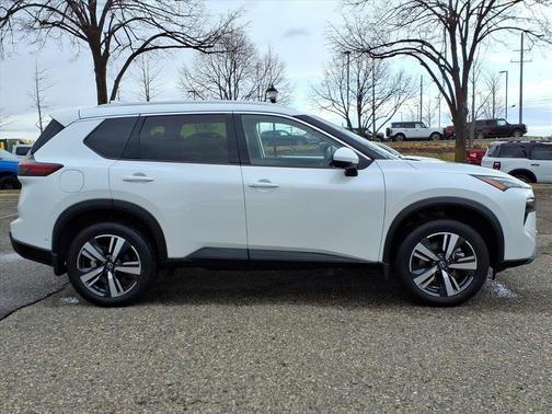 2025 Nissan Rogue SL