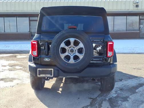 2023 Ford Bronco Base