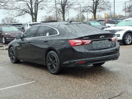 Mosaic Black Metallic 2019 Chevrolet Malibu LT