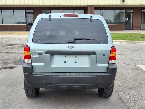 2005 Ford Escape XLT