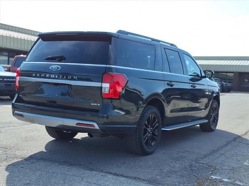 2022 Ford Expedition Max XLT