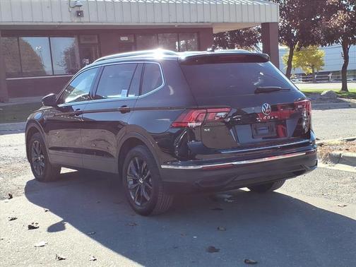 2024 Volkswagen Tiguan 2.0T SE 4MOTION