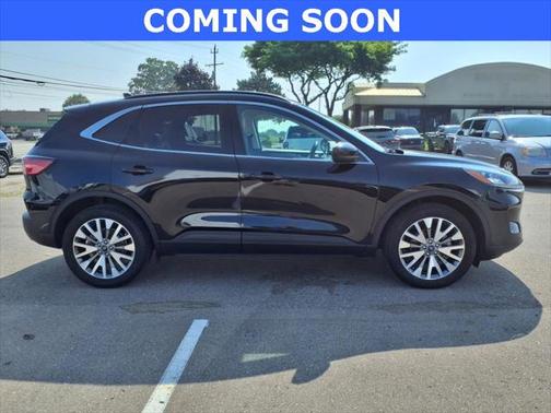 2022 Ford Escape Titanium