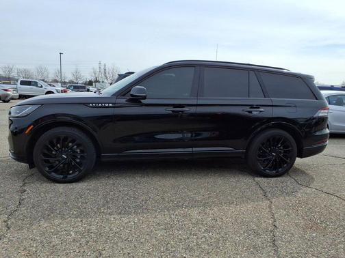 2025 Lincoln Aviator Reserve AWD