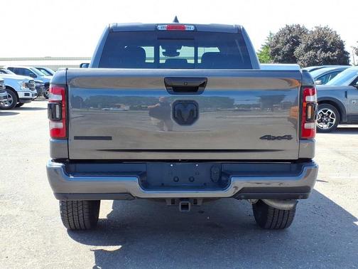Granite Crystal Metallic Clearcoat 2024 RAM 1500 Big Horn/Lone Star