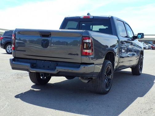 Granite Crystal Metallic Clearcoat 2024 RAM 1500 Big Horn/Lone Star
