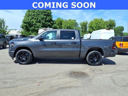 Granite Crystal Metallic Clearcoat 2024 RAM 1500 Big Horn/Lone Star