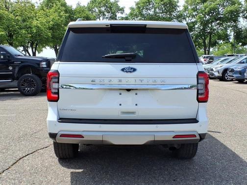 Star White Metallic Tri-Coat 2023 Ford Expedition Limited