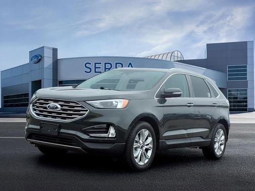 Forged Green Metallic 2024 Ford Edge Titanium