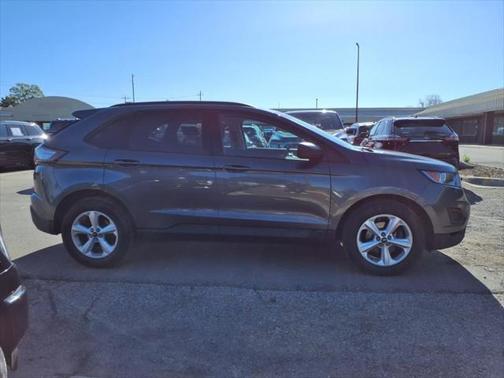 2016 Ford Edge SE