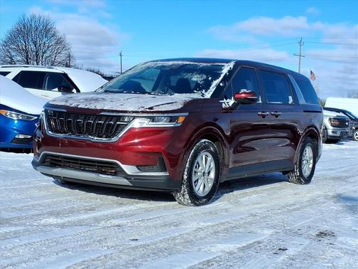 2024 Kia Carnival LX