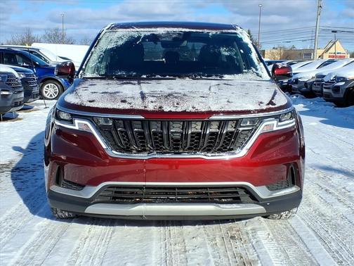 2024 Kia Carnival LX