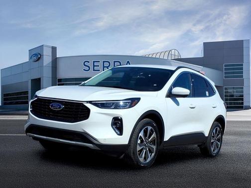 Star White Metallic Tri-Coat 2023 Ford Escape Platinum