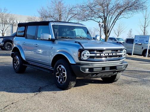 2022 Ford Bronco Outer Banks