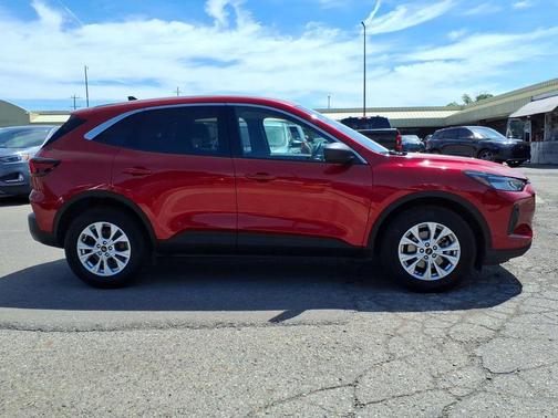 Rapid Red Metallic Tinted Clearcoat 2023 Ford Escape Active