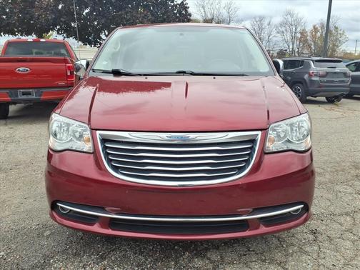 2015 Chrysler Town & Country Touring-L