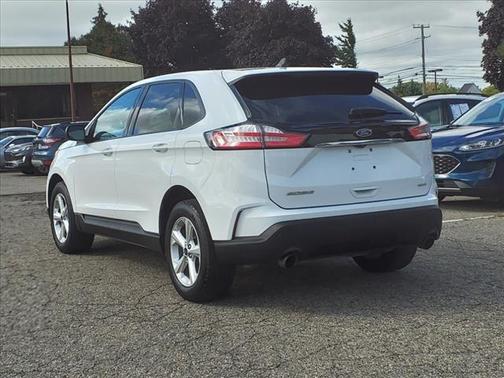Oxford White 2020 Ford Edge SE
