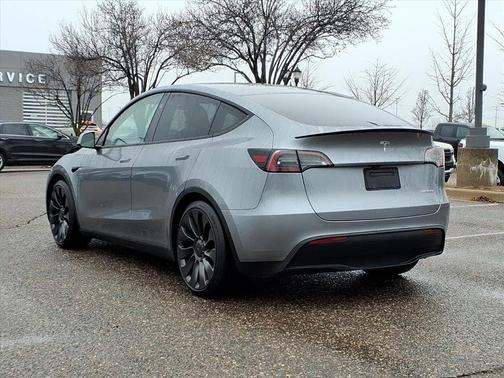 2024 Tesla Model Y Performance Dual Motor All-Wheel Drive