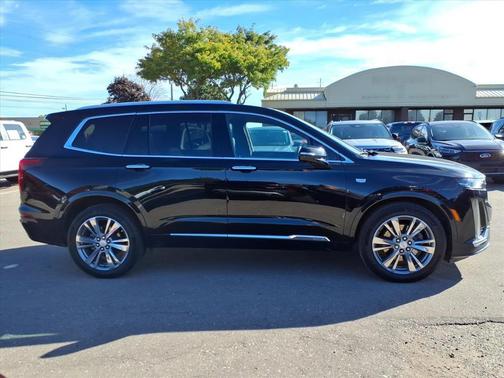 2024 Cadillac XT6 Premium Luxury AWD