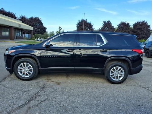 2020 Chevrolet Traverse LT Cloth