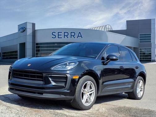 2022 Porsche Macan Base