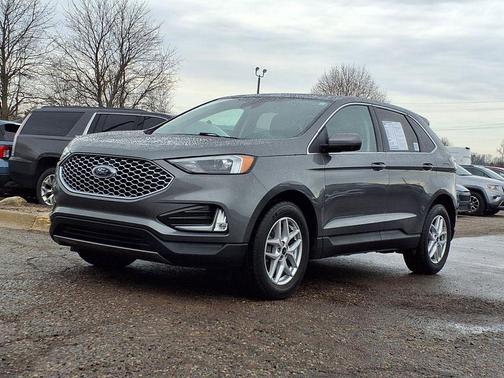 Carbonized Gray Metallic 2023 Ford Edge SEL