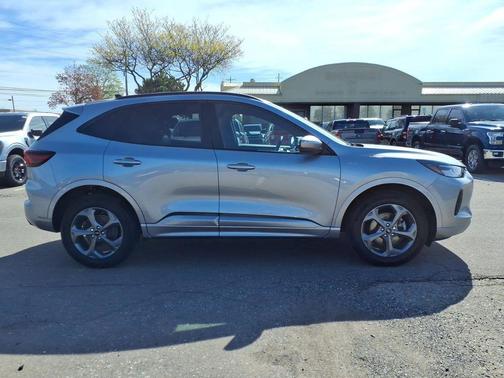 Silver Metallic 2023 Ford Escape ST-Line Select