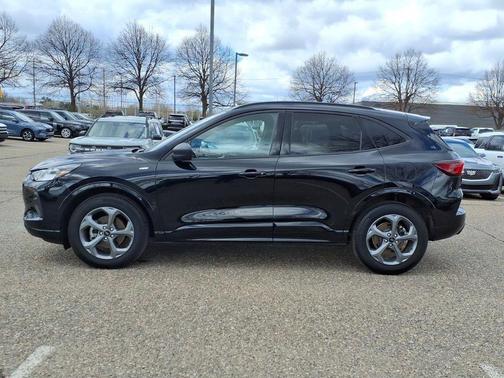Agate Black Metallic 2024 Ford Escape ST-Line