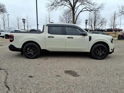 Desert Sand 2025 Ford Maverick XLT