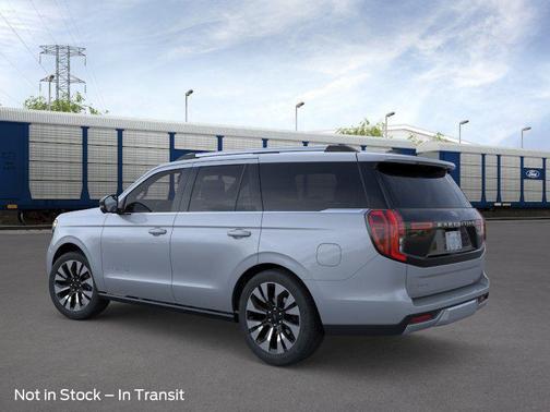 Glacier Gray Metallic Tri-Coat 2026 Ford Expedition Platinum