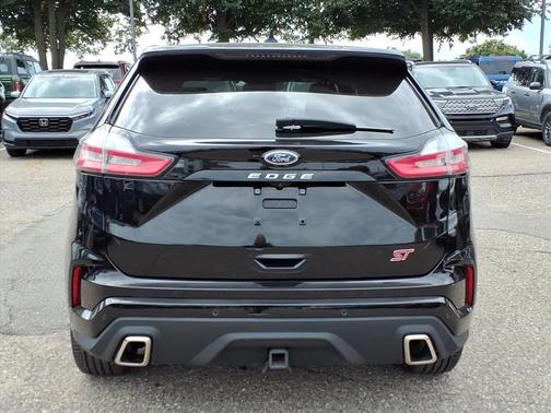 2022 Ford Edge ST