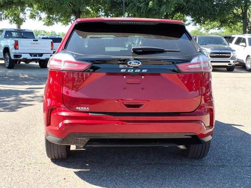 Rapid Red Metallic Tinted Clearcoat 2024 Ford Edge ST Line