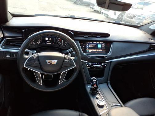 2024 Cadillac XT5 Sport