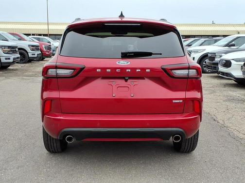 Rapid Red Metallic Tinted Clearcoat 2023 Ford Escape ST-Line Select