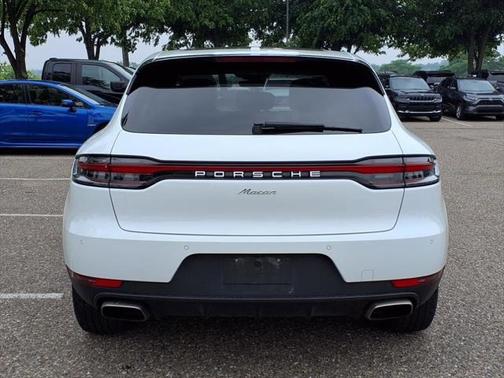 2020 Porsche Macan Base