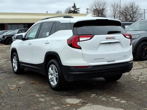 2022 GMC Terrain SLE